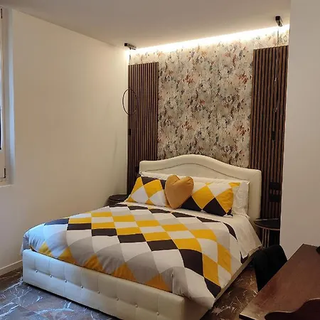 Residenza Rialto بيت ضيافة *