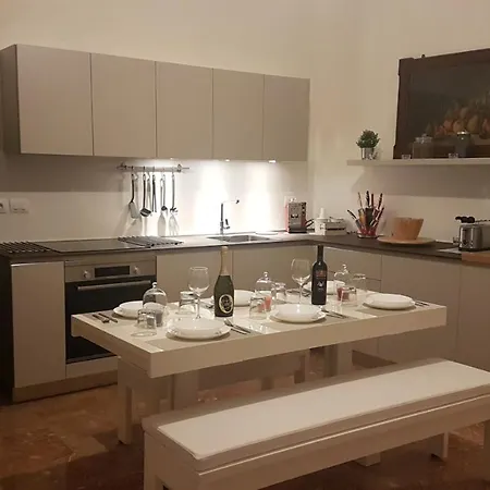 Residenza Rialto Pensión Bolonia
